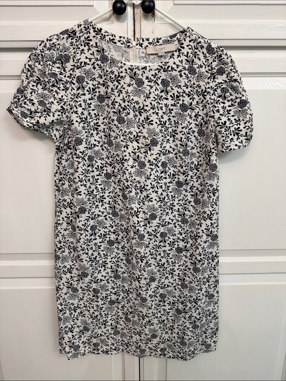 LOFT Black & White Floral Puff-Sleeve Linen Blend Dress size 4